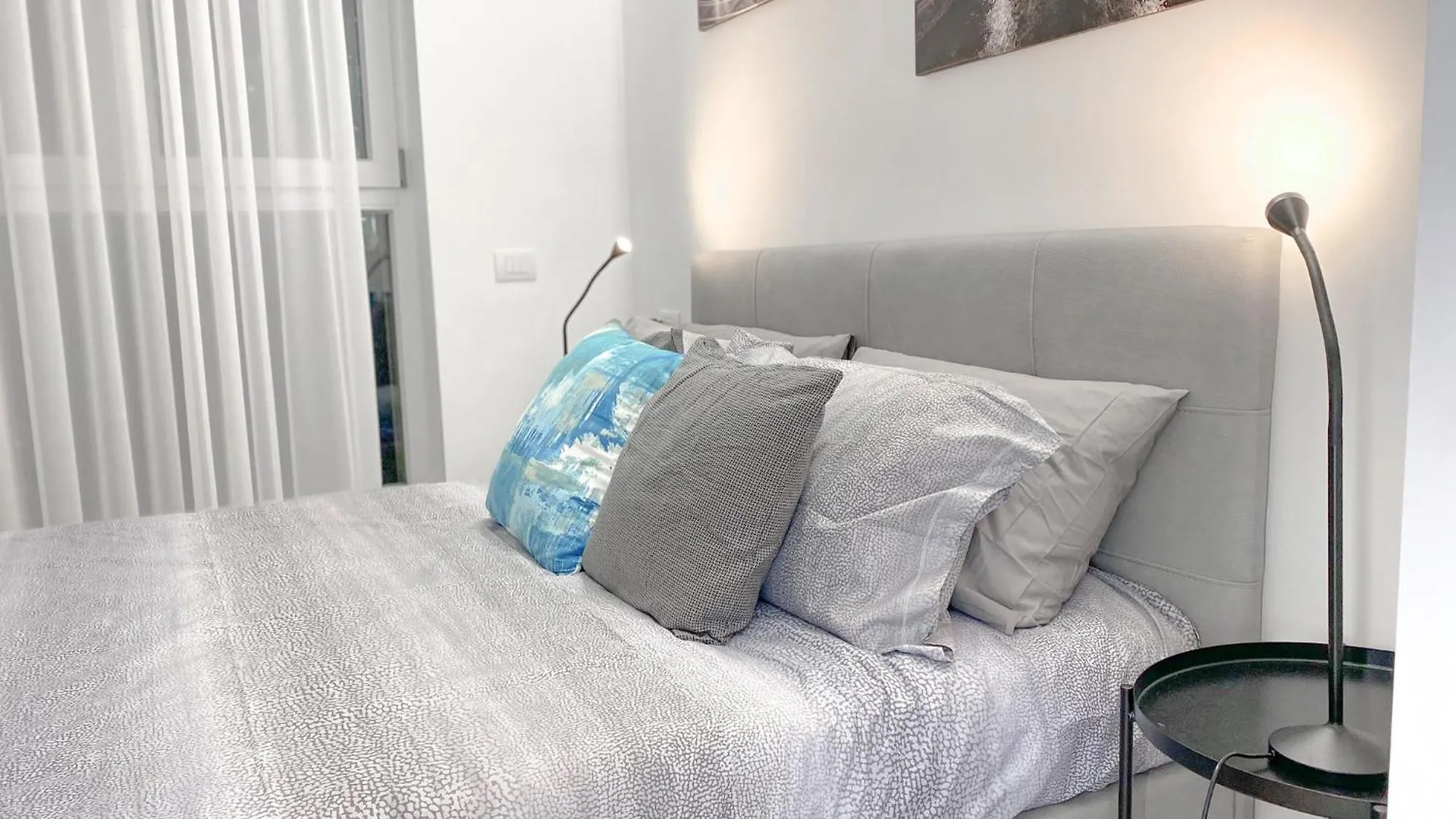 Cardano Suite - 5 Min From Central Station Milan 0*,