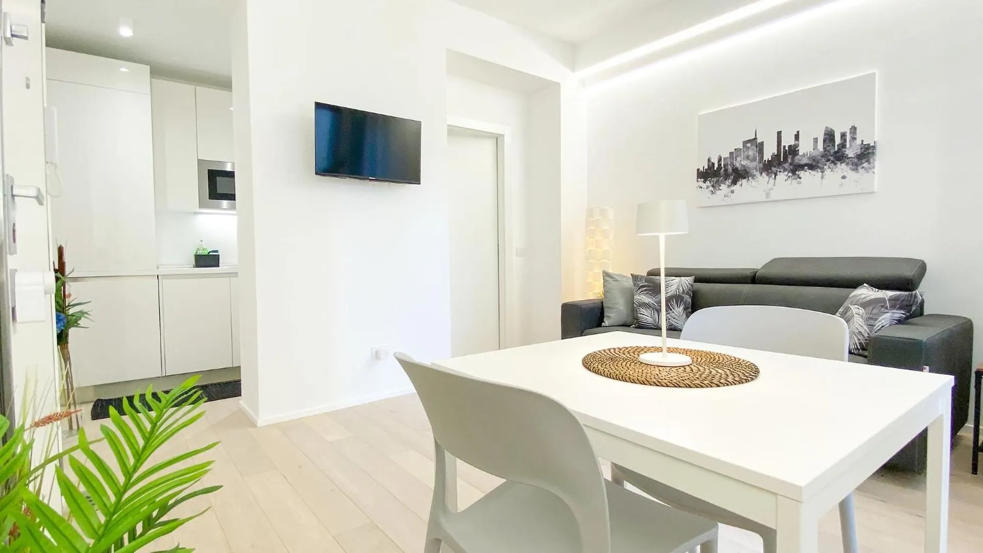 Cardano Suite - 5 Min From Central Station Milan