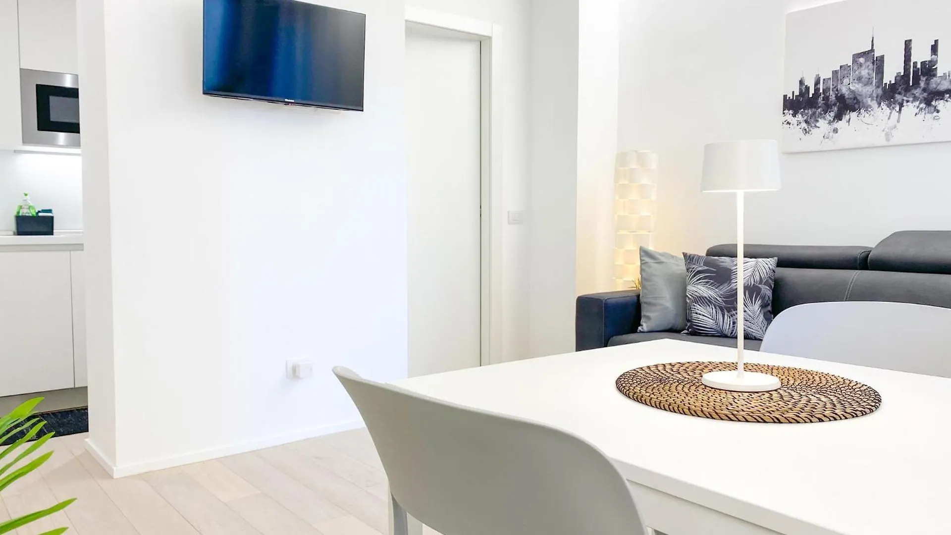 Cardano Suite - 5 Min From Central Station Milan