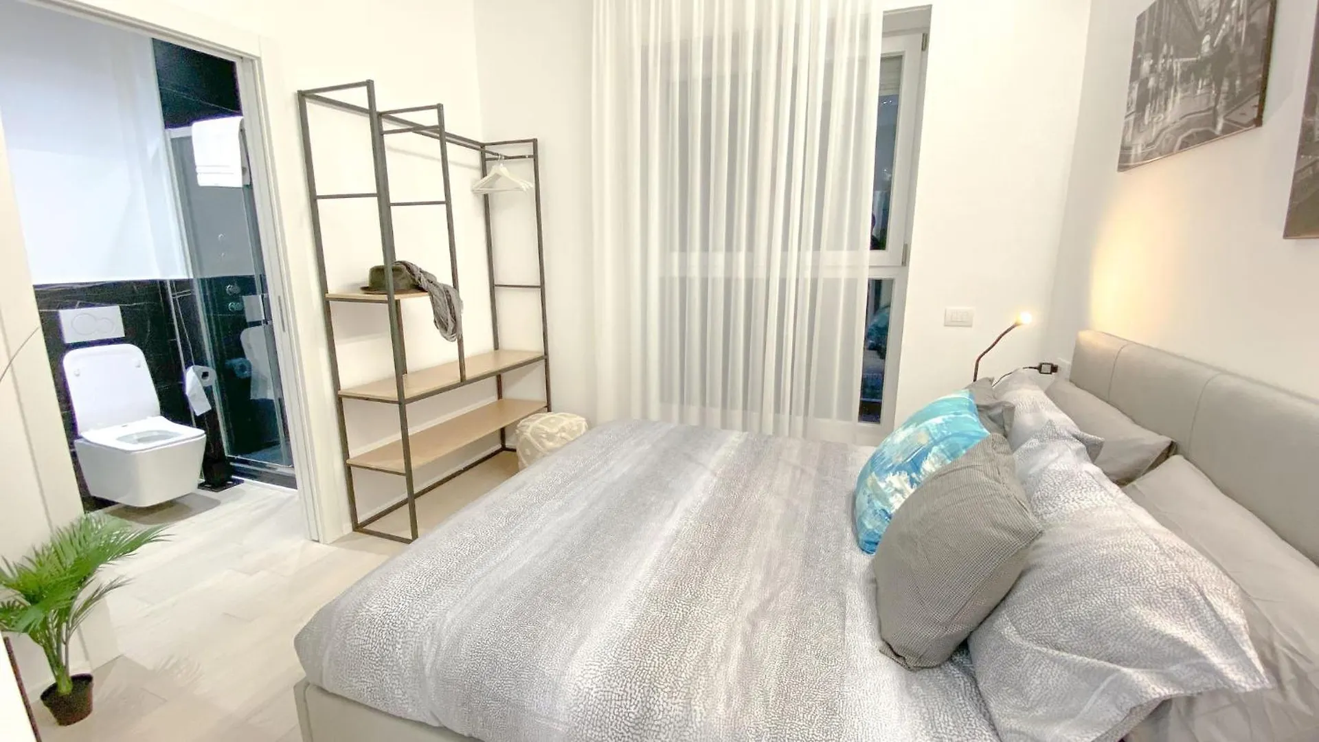 Cardano Suite - 5 Min From Central Station Milan Italy
